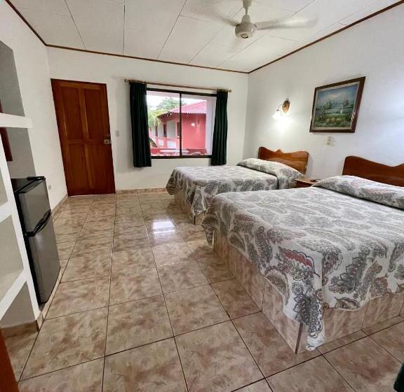 חדר סטנדרט לארבעה, Apartotel Flamboyant