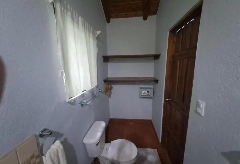 Standard-studio, Casa Rosada Nosara