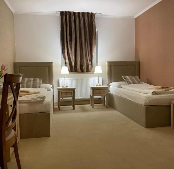 غرفة سوبيريور عائلية, Divá Kačica Restaurant & Pansion