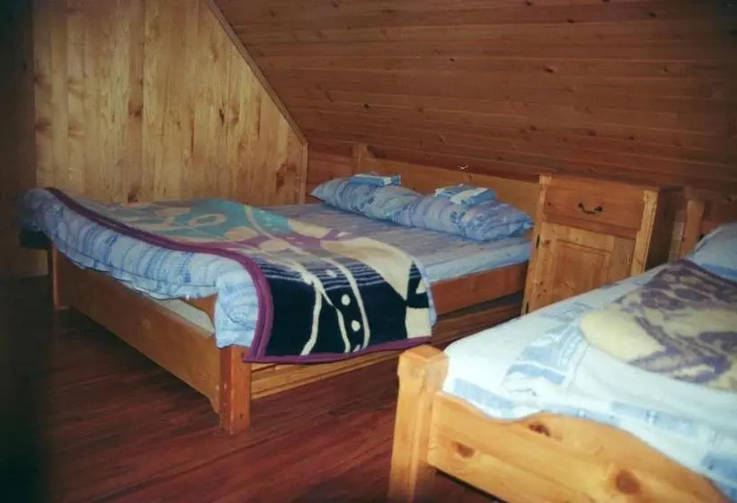 اتاق استاندارد سه نفره, Guesthouse Planinarski Dom Neviđen'o