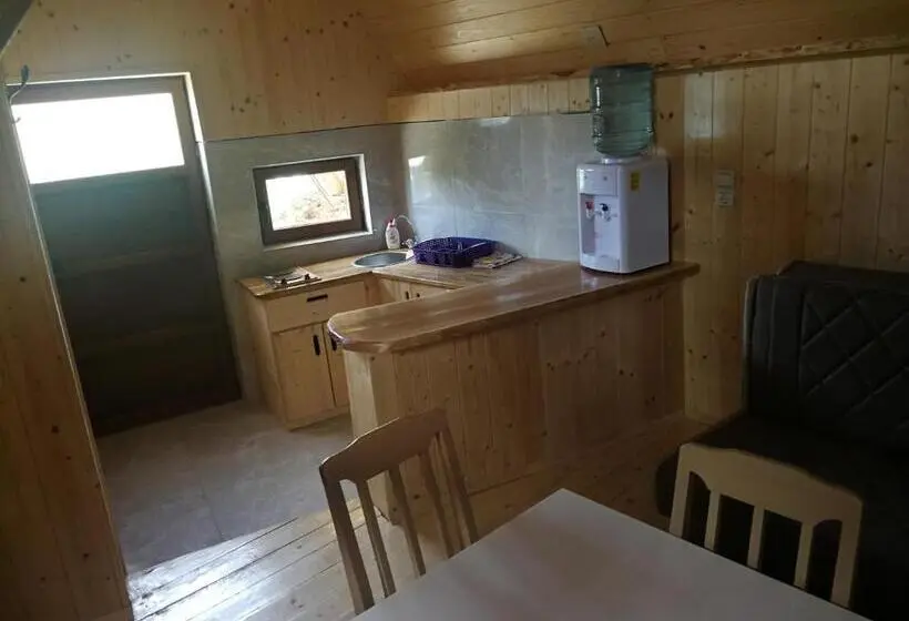 آپارتمان 1 خوابه با بالکن, Guesthouse Planinarski Dom Neviđen'o
