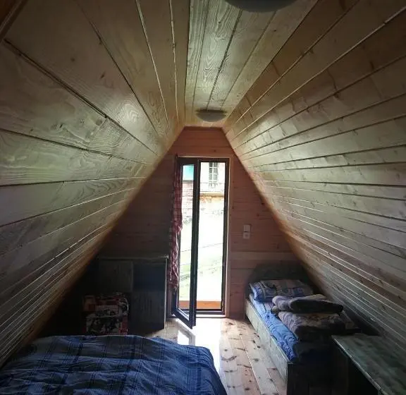 آپارتمان 1 خوابه با بالکن, Guesthouse Planinarski Dom Neviđen'o