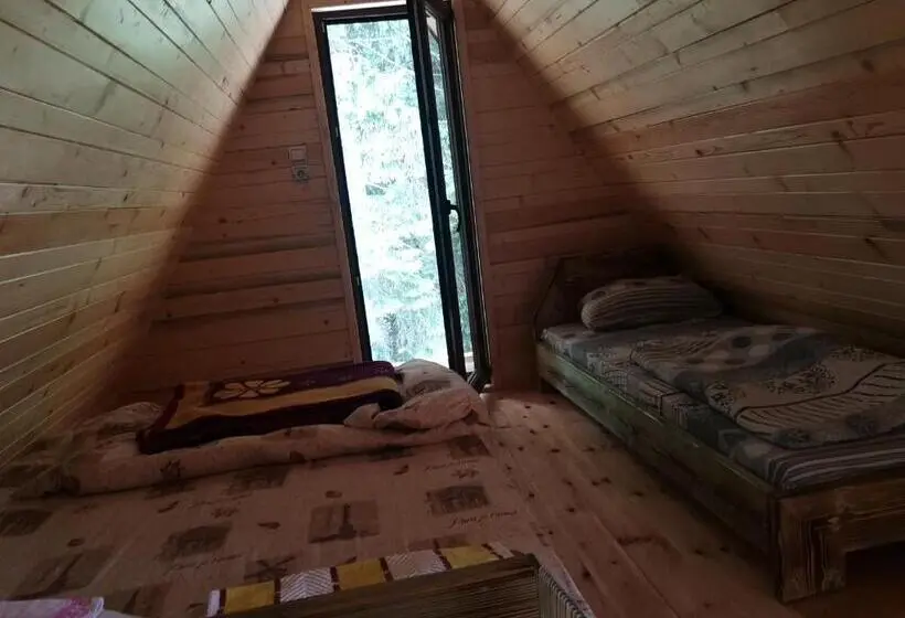 آپارتمان 1 خوابه با تراس, Guesthouse Planinarski Dom Neviđen'o