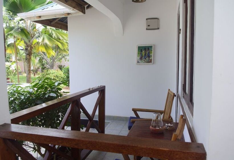 חדר סטנדרט עם מרפסת, Highland Bungalows