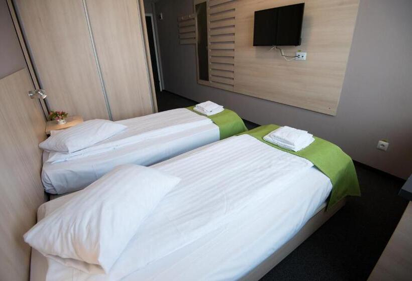 اتاق استاندارد, Panorama Business Inn