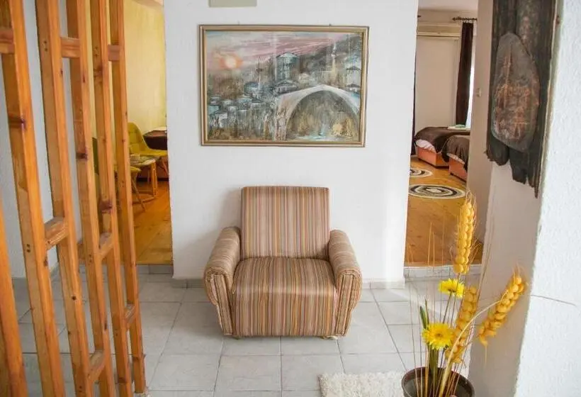 اتاق استاندارد سه نفره, Pansion Guma Mostar Stari Grad