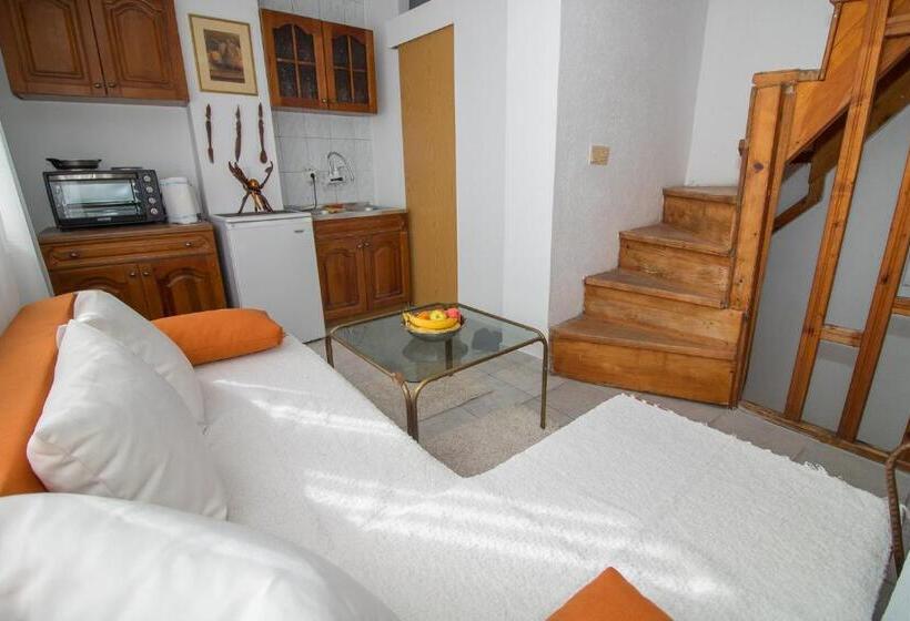 اتاق استاندارد سه نفره, Pansion Guma Mostar Stari Grad