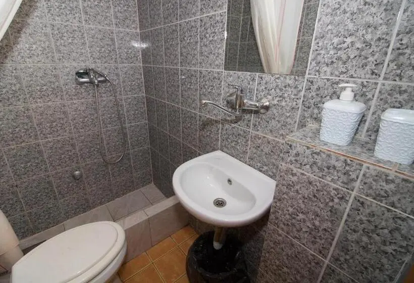 اتاق استاندارد سه نفره, Pansion Guma Mostar Stari Grad
