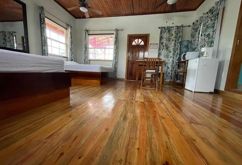 اتاق لوکس, Sea N Sun Guest House