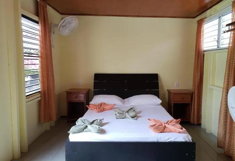 اتاق استاندارد یک نفره, Sea N Sun Guest House