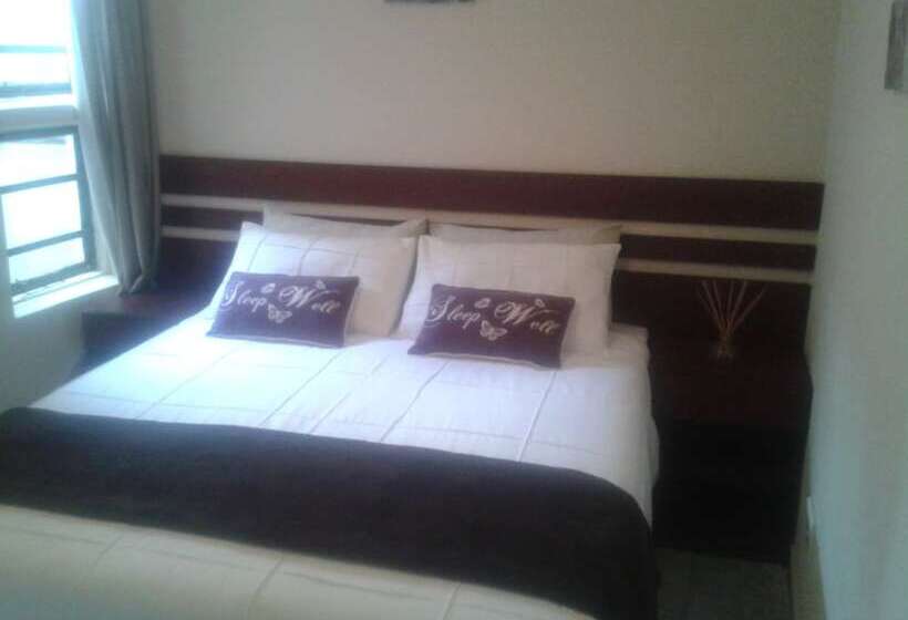 اتاق خانوادگی, Valley View Lodge