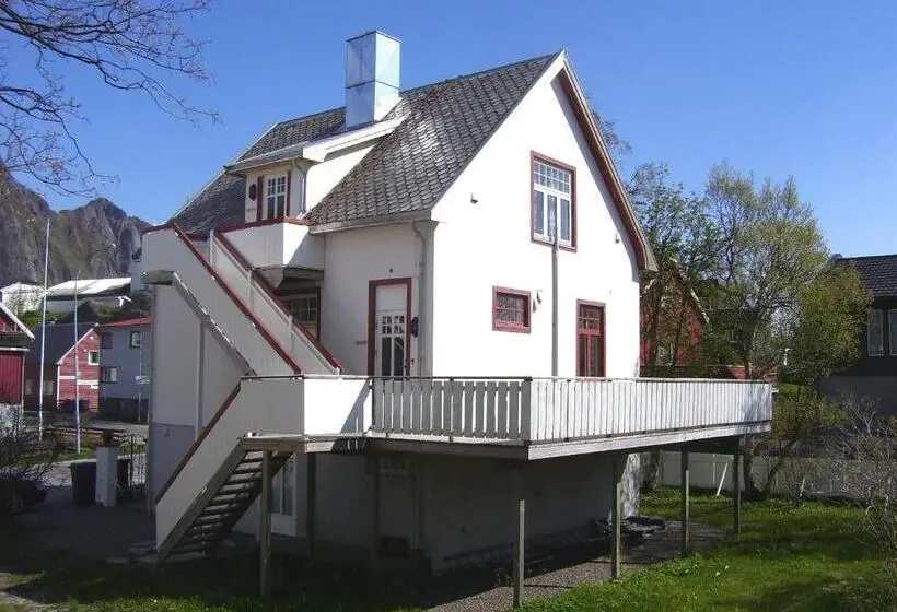 ベーシックワンルーム, Villa Svolvær