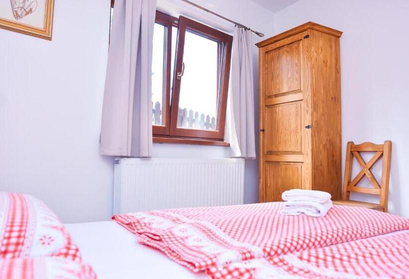 Номер Стандарт, Penzion V Podhradí