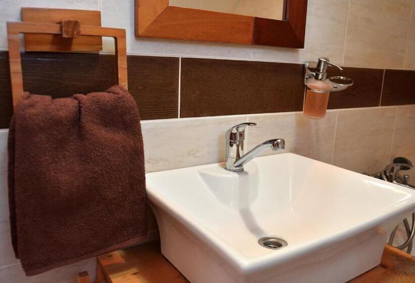 Люкс Дюплекс, Penzion V Podhradí