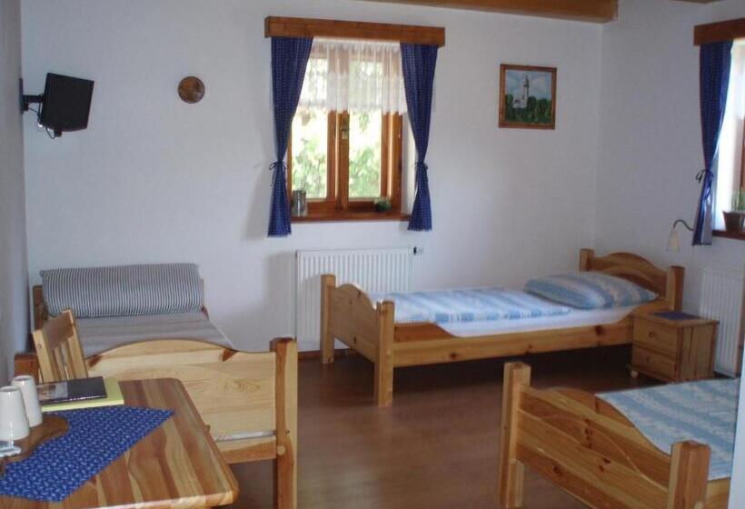 Люкс Дюплекс, Penzion V Podhradí