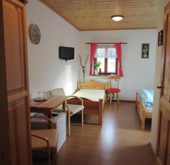 Номер Стандарт Трехместный, Penzion V Podhradí