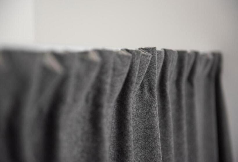 수피리어 스튜디오, L Repet