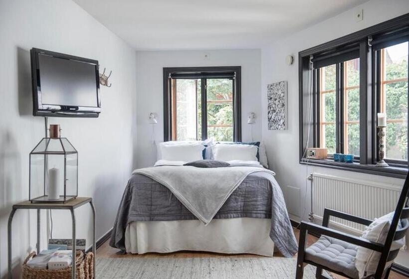 베이직 스튜디오, L Repet