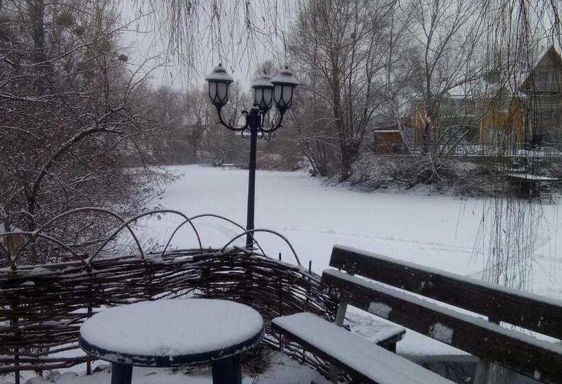 اتاق خانوادگی, Guest House Dacha