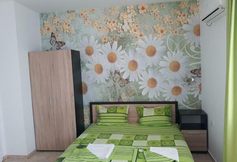 Номер Стандарт Вид на Море с Балконом, Guest House Yanina