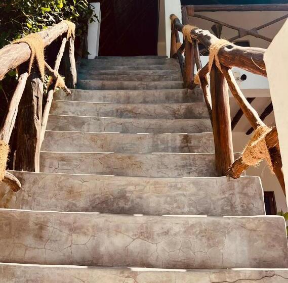 Номер Deluxe Вид на Море Боковой, Helwas Zanzibar Beach