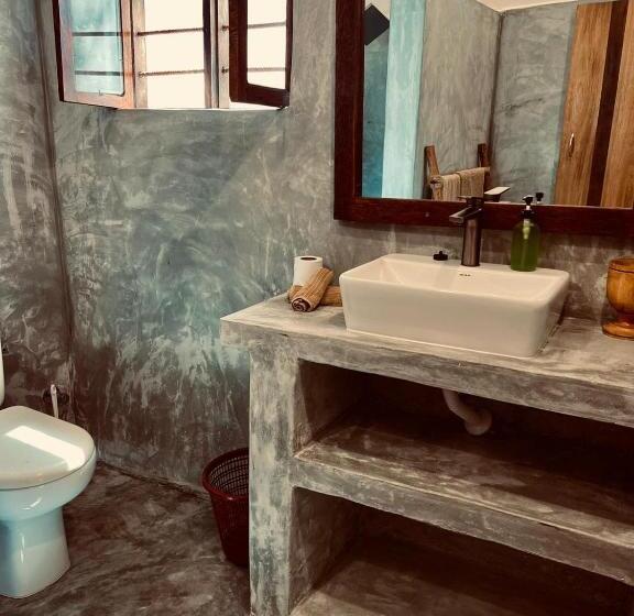 Номер Стандарт Вид на Море с Балконом, Helwas Zanzibar Beach