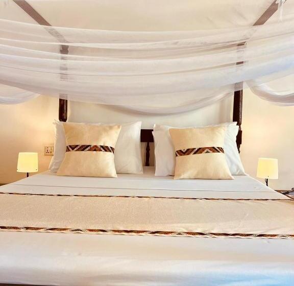 Номер Стандарт Вид на Море с Балконом, Helwas Zanzibar Beach