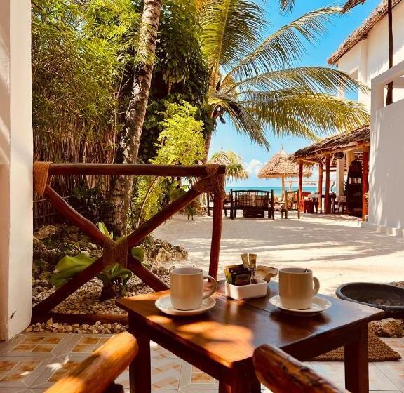 Номер Стандарт Вид на Море с Балконом, Helwas Zanzibar Beach