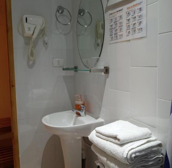 غرفة عائلية, Hostal Graciela