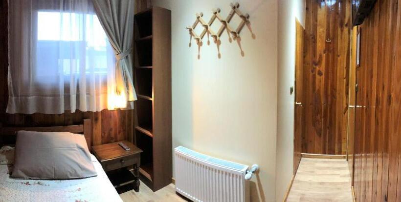 غرفة قياسية فردية, Hostal Graciela