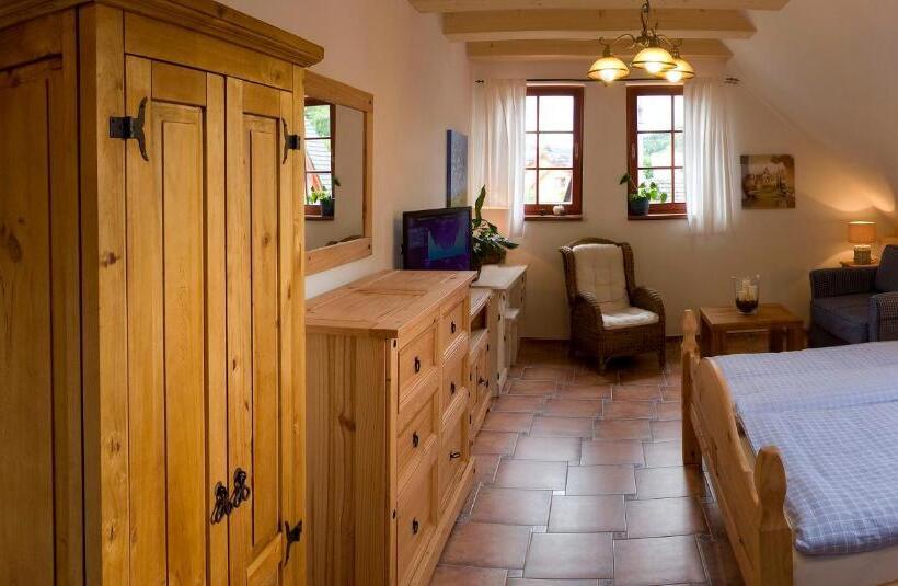 חדר דלוקס לשלושה, Penzion Rozmarýn