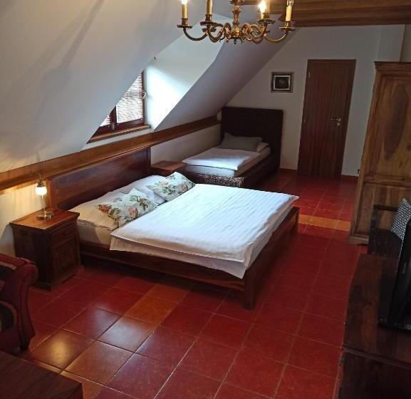 חדר קומפורט לשלושה, Penzion Rozmarýn