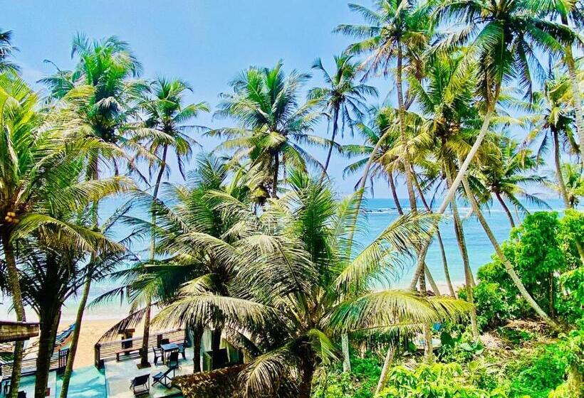 اتاق استاندارد با بالکن, Praneeth Guest House