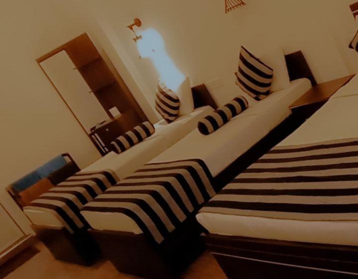 家庭间, Shadow Inn Ella