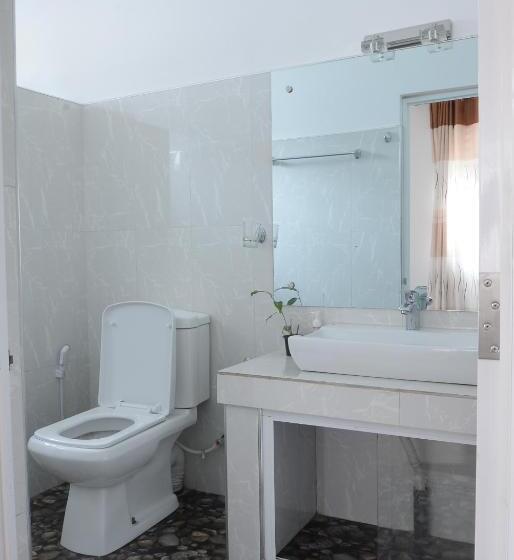 标准间带阳台, Shadow Inn Ella