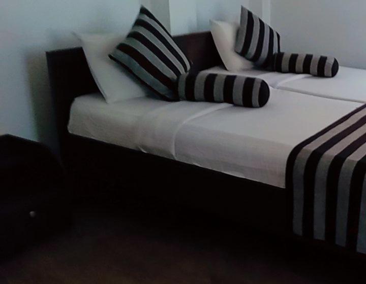 Номер Стандарт с Балконом, Shadow Inn Ella