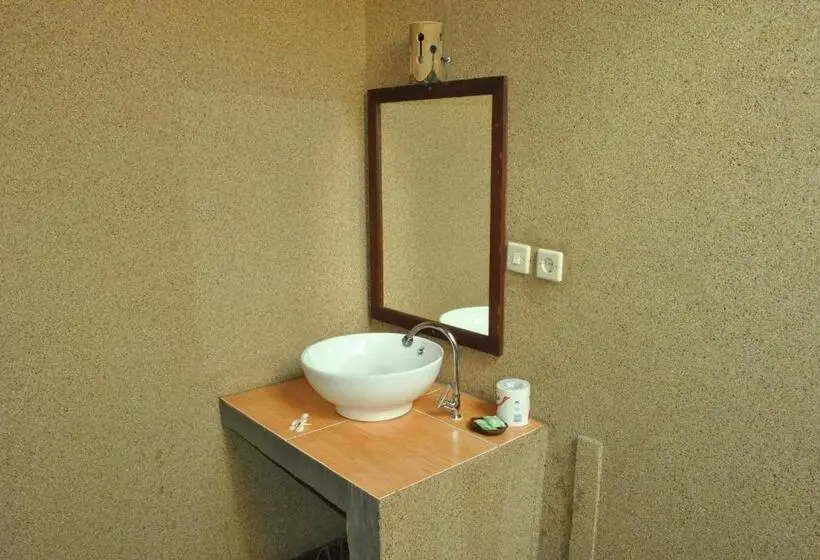 スタンダードルーム, Sudi Guest House