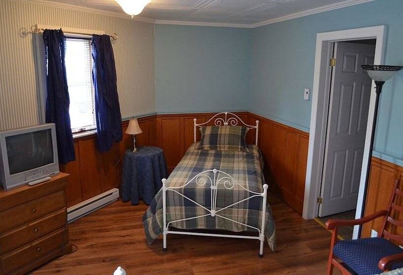 חדר סטנדרט לשלושה, Auberge William Wakeham