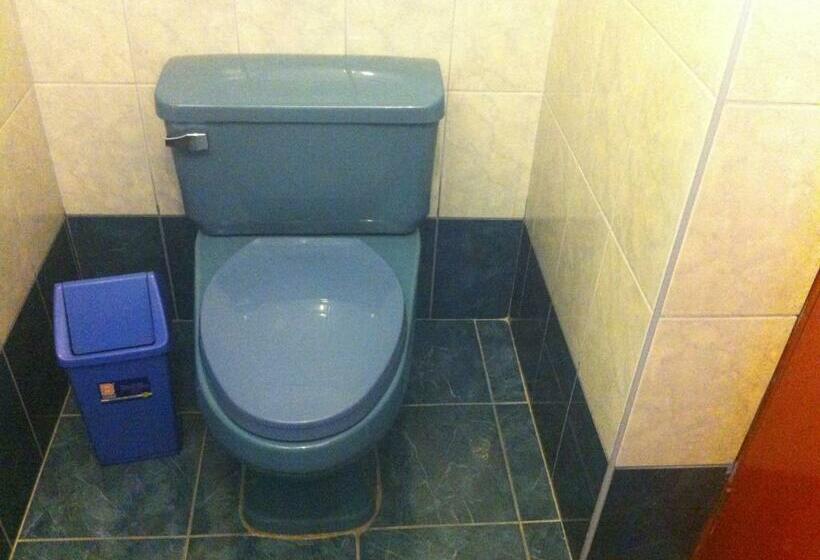 スタンダードルーム, Hostal Tres Máscaras