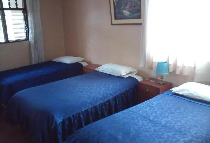 Standard Kolmen Hengen Huone, Hostal Tres Máscaras