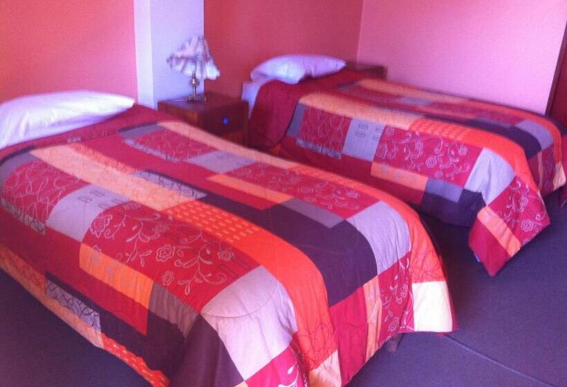 スタンダードシングルルーム, Hostal Tres Máscaras