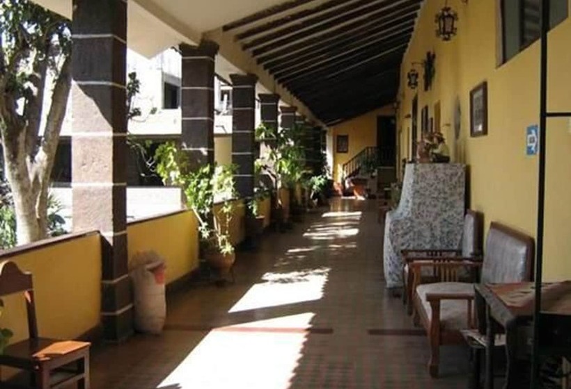 ファミリールーム, Hostal Tres Máscaras