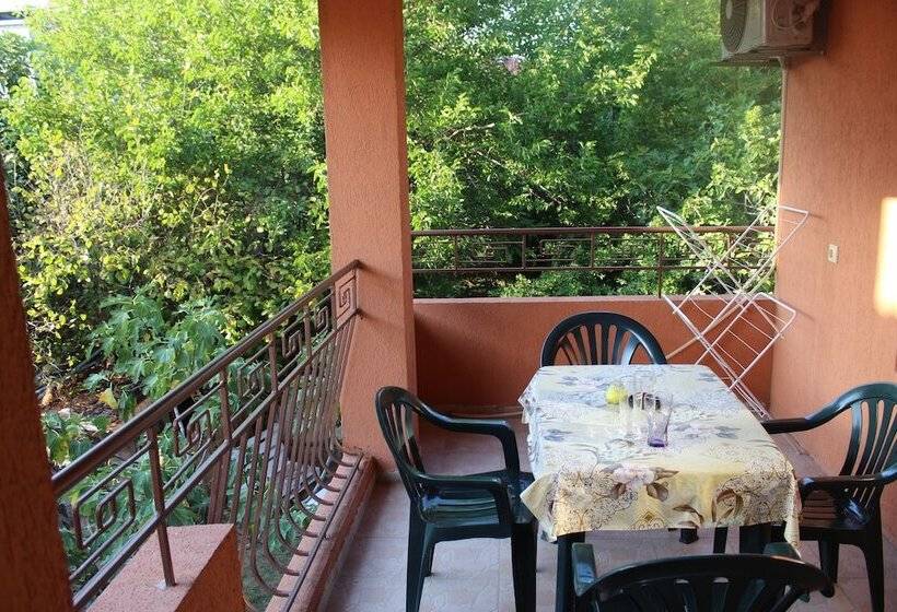 Люкс Повышенной Комфортности, Dream House