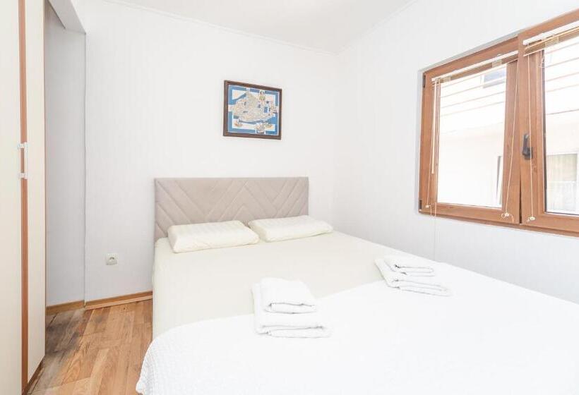 اتاق استاندارد, Guest House Zuber