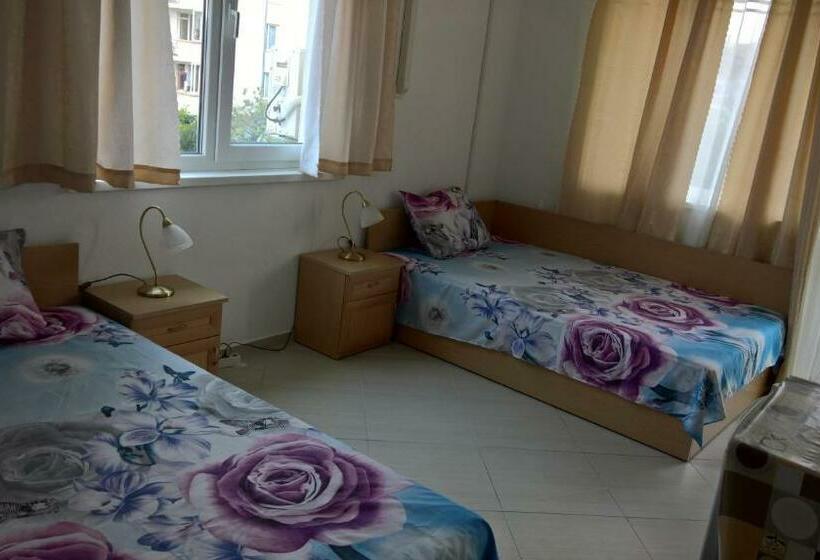 스탠다드 룸, House Of Flowers