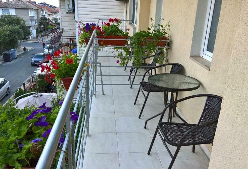 스탠다드 룸, House Of Flowers