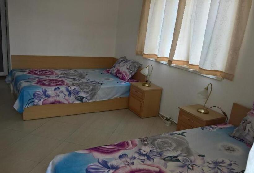 스탠다드 룸, House Of Flowers