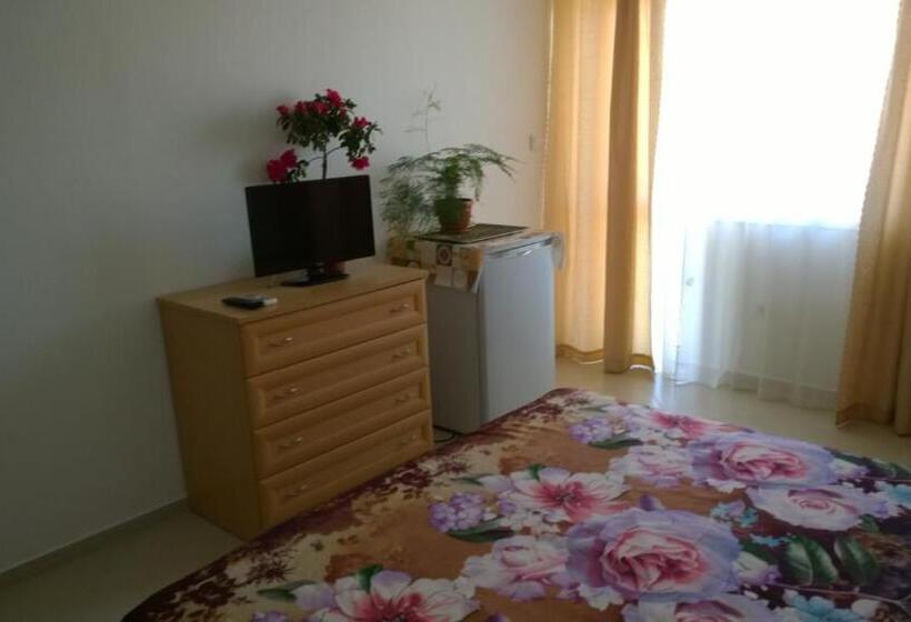 Номер Стандарт, House Of Flowers