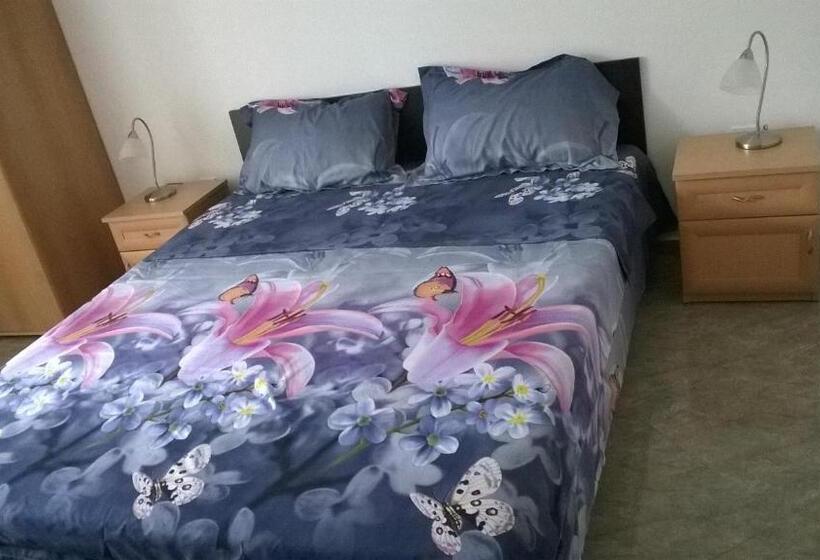 Номер Стандарт, House Of Flowers
