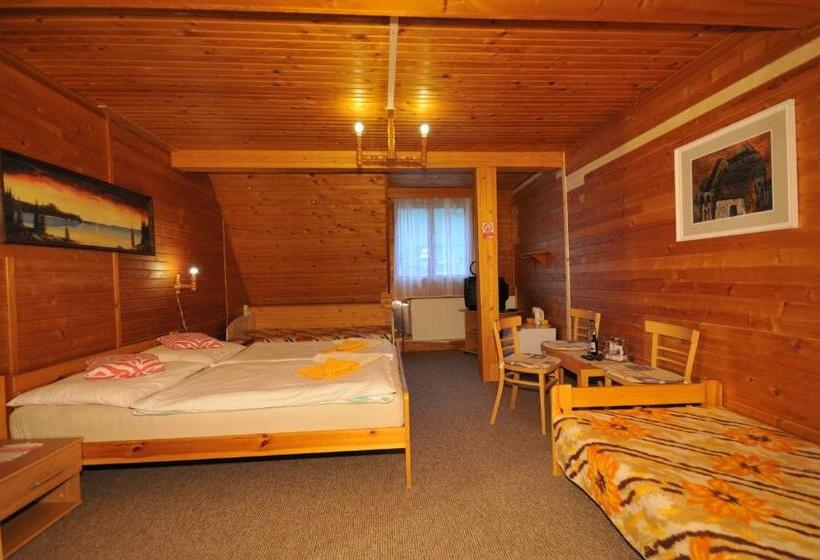 غرفة قياسية رباعية, Penzión Pastierňa